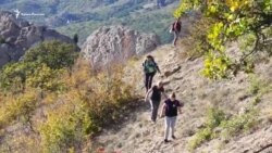 Буйство красок на горном хребте Чалки близ Судака (видео)