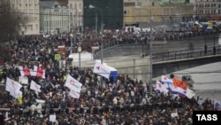 Москва. 6 мая 2013. Перед началом митинга оппозиции в поддержку арестованных по "болотному делу".