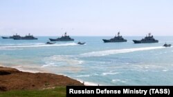 Российские военные корабли на учениях в Черном море, апрель 2021 года